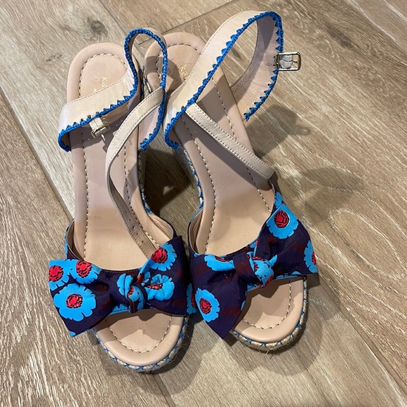 Kate Spade 4-1/2” Floral Wedge Heels 10M - Picture 2 of 9